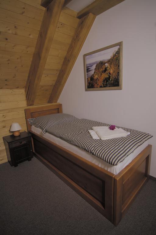 Pension U Lipy Bynovec Habitación foto